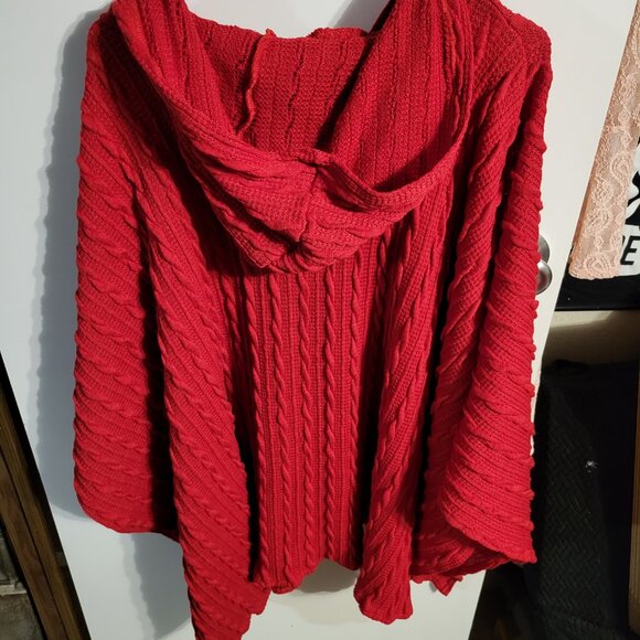 NWT RED CABLE KNIT SWEATER OVERSIZED PONCHO HOODIE SZ OS - Picture 2 of 6